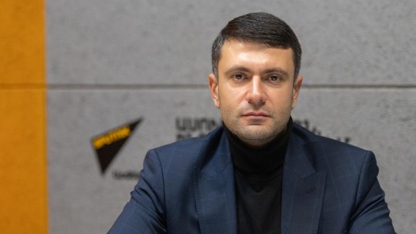 Սուրեն Պետրոսյան - Sputnik Արմենիա
