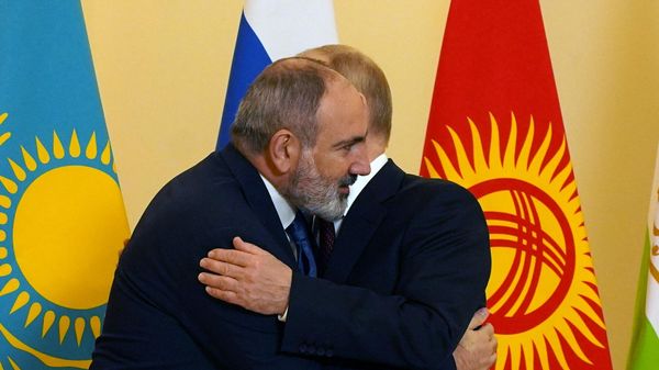Նիկոլ Փաշինյանն ու Վլադիմիր Պուտինը - Sputnik Արմենիա