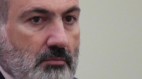 Премьер-министр Армении Никол Пашинян на традиционной неформальной встрече лидеров государств - участников СНГ (26 декабря 2022). Санкт-Петербург - Sputnik Армения