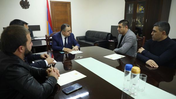 Կարեն Գիլոյանն ընդունել է Սարգիս Ստեփանյանին ու Աշոտ Ադամյանին - Sputnik Արմենիա