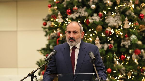 Նիկոլ Փաշինյանն այցելել է ԿԲ - Sputnik Արմենիա