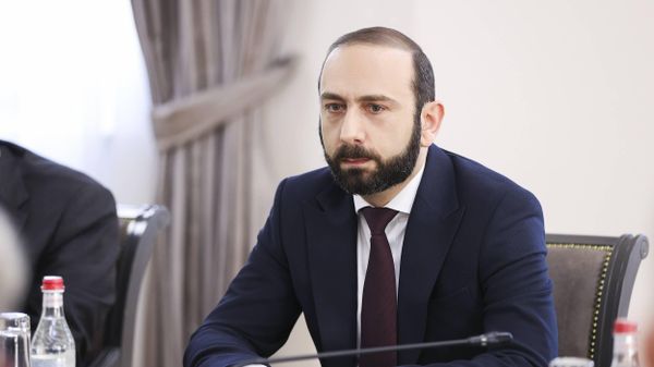 Արարատ Միրզոյան - Sputnik Արմենիա