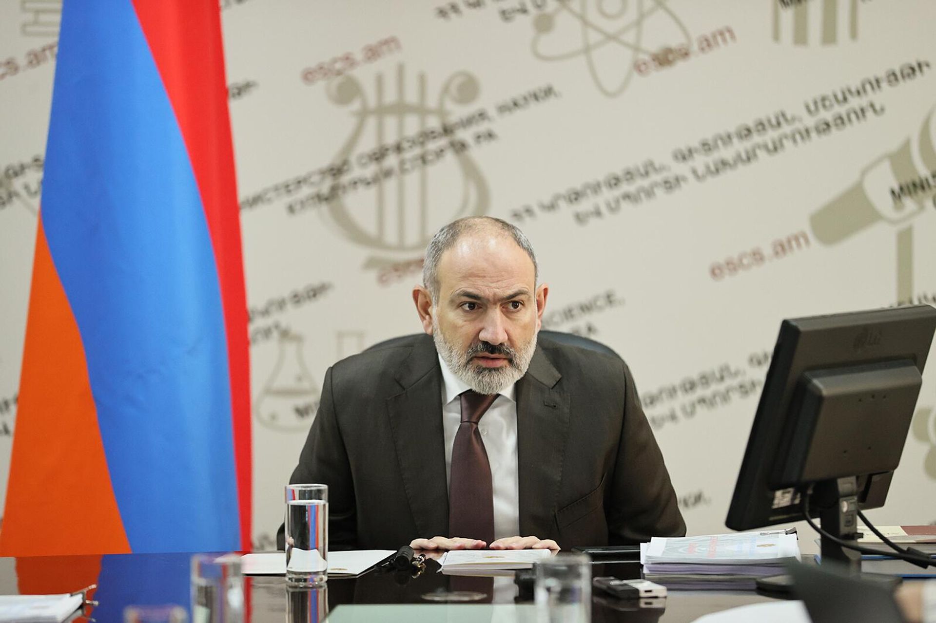 Премьер-министр Никол Пашинян посетил Министерство образования, науки, культуры и спорта (11 января 2023). Еревaн - Sputnik Արմենիա, 1920, 11.01.2023