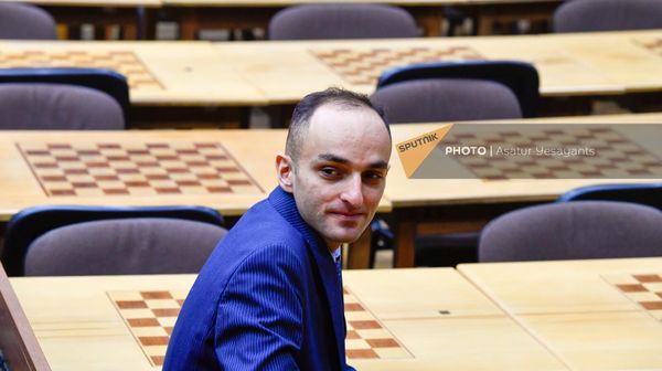 Международный гроссмейстер Самвел Тер-Саакян на церемонии открытия Чемпионата Армении по шахматам (12 января 2023). Еревaн - Sputnik Армения