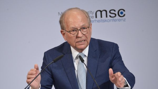 Вольфганг Ишингер - Sputnik Армения