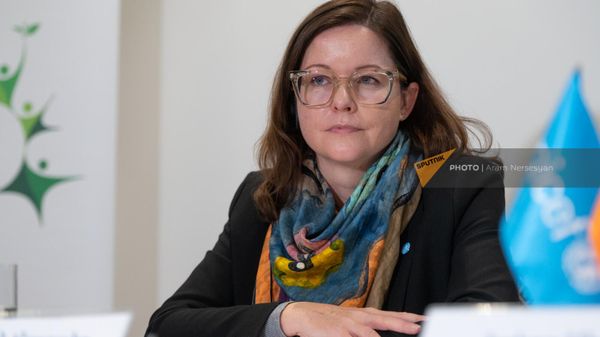 Представитель ЮНИСЕФ в Армении Кристина Вайганд на подписании межправительственной декларации о борьбе с изменением климата (18 января 2023). Еревaн - Sputnik Армения