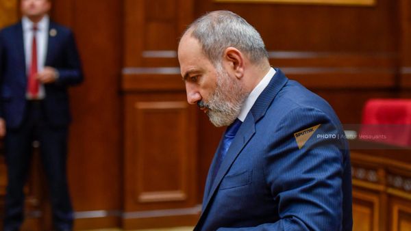 Премьер-министр Никол Пашинян во время правительственного часа в Парламенте Армении (18 января 2023). Еревaн - Sputnik Армения