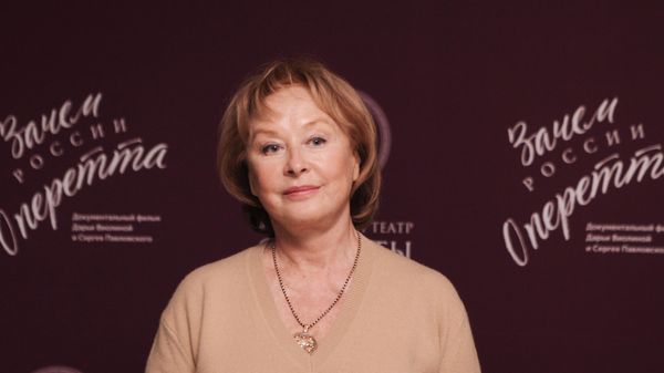 Актриса Лариса Удовиченко - Sputnik Армения