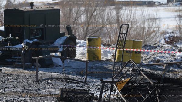 Сгоревшая воинская часть в селе Азат. где погибли 15 солдат (19 января 2023). Гегаркуник - Sputnik Армения