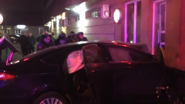 Дорожно-транспортное происшествие на улице Арагаца (25 января 2023). Еревaн - Sputnik Армения