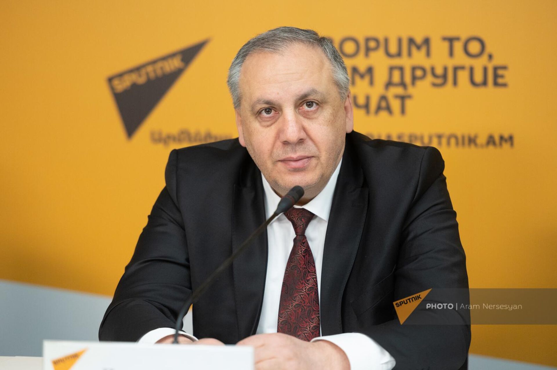 Паргев Аветисян во время видеомоста Москва - Бишкек – Минск – Ереван на тему: Аналитическое сотрудничество славянских университетов в контексте развития евразийской интеграции (27 января 2023). Еревaн - Sputnik Արմենիա, 1920, 27.01.2023