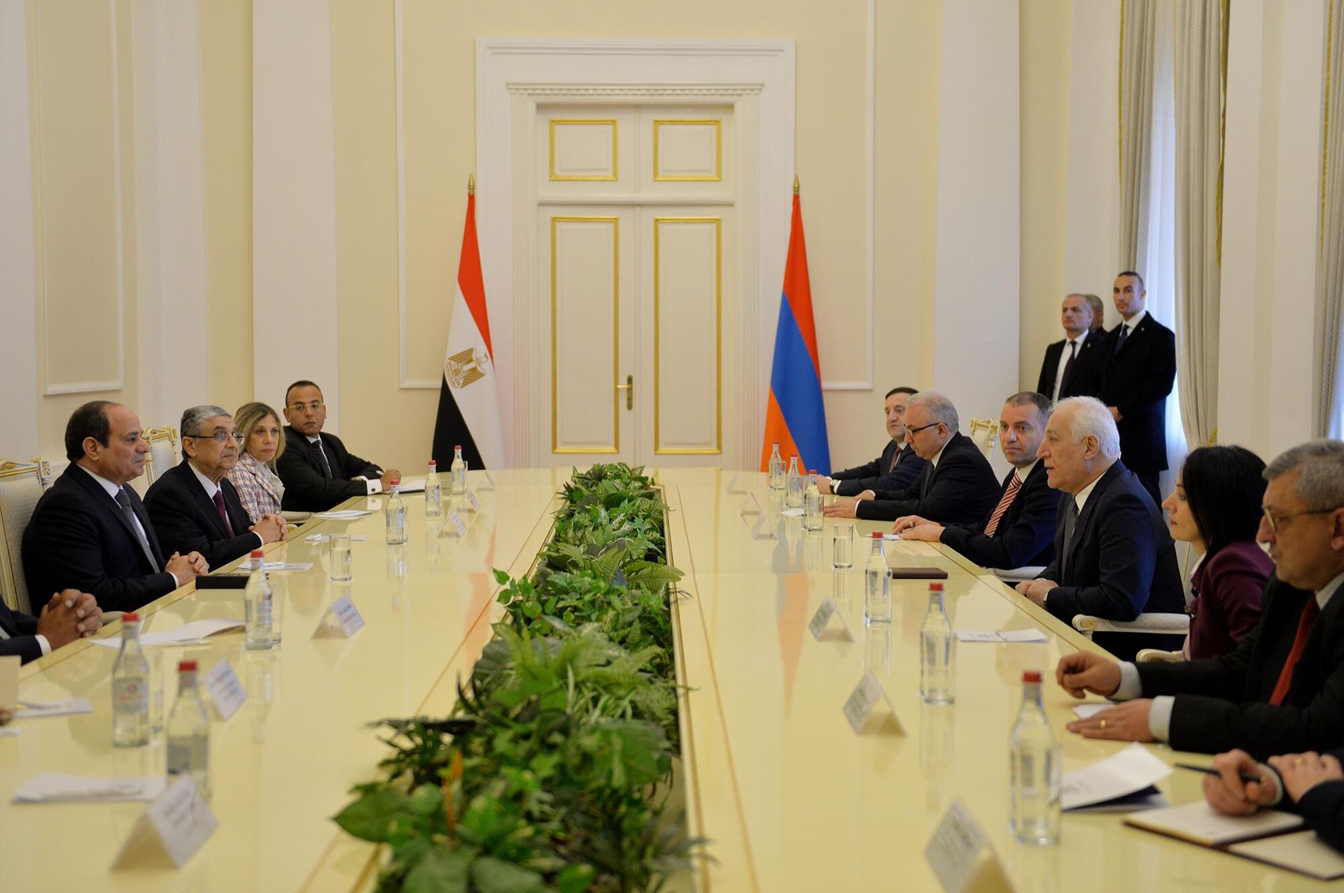 Встреча президентов Республики Армения и Арабской Республики Египет Ваагна Хачатуряна и Абдель Фаттаха Ас-Сиси (29 января 2023). Еревaн Встреча президентов Республики Армения и Арабской Республики Египет Ваагна Хачатуряна и Абдель Фаттаха Ас-Сиси (29 января 2023). Еревaн - Sputnik Армения, 1920, 29.01.2023