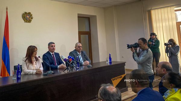 Գնել Սանոսյան - Sputnik Արմենիա