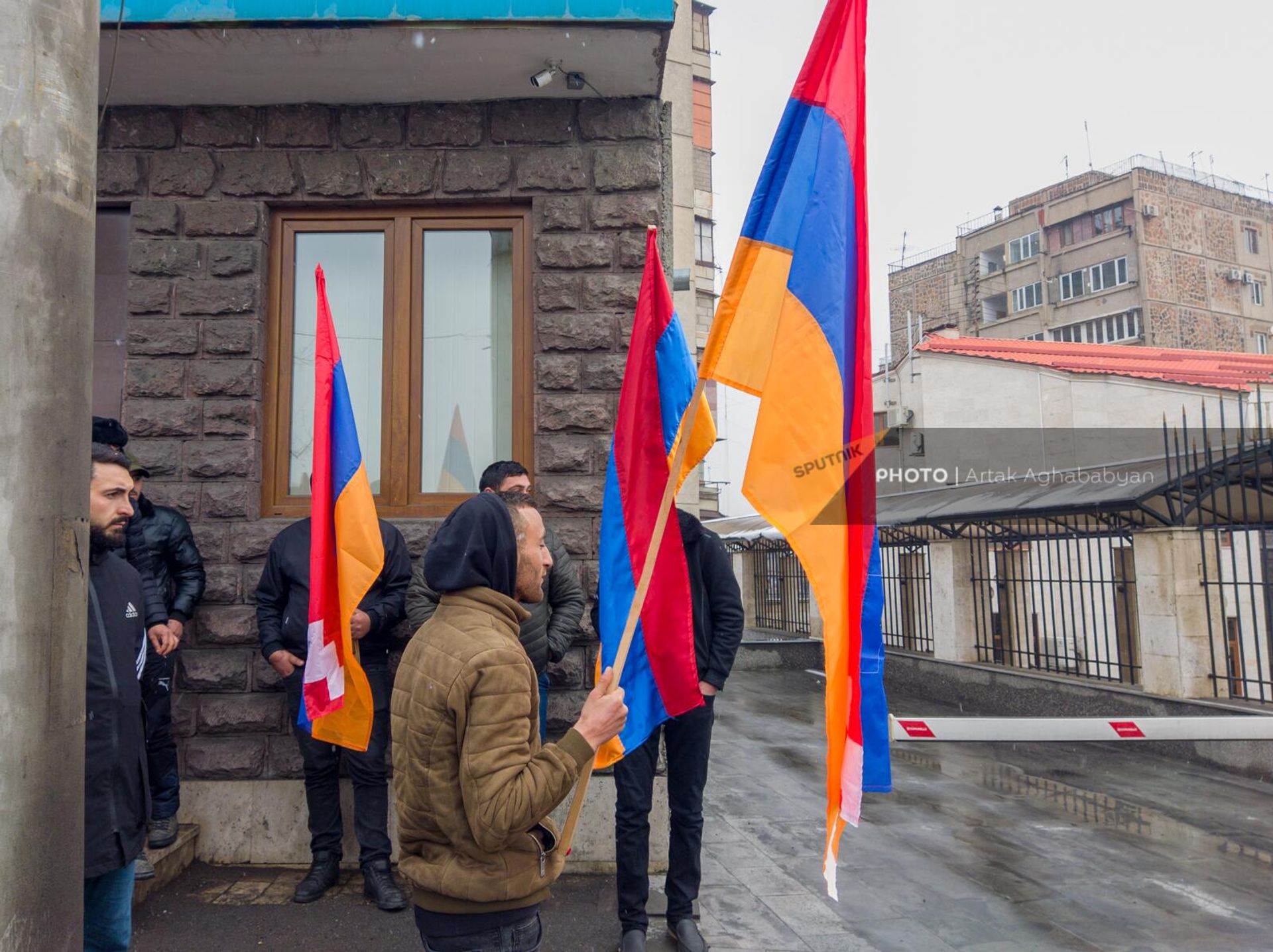 Женщины из Арцаха проводят мирную акцию у здания ЕС и передают письмо арцахских матерей председателю Еврокомиссии (1 февраля 2023). Еревaн - Sputnik Արմենիա, 1920, 01.02.2023