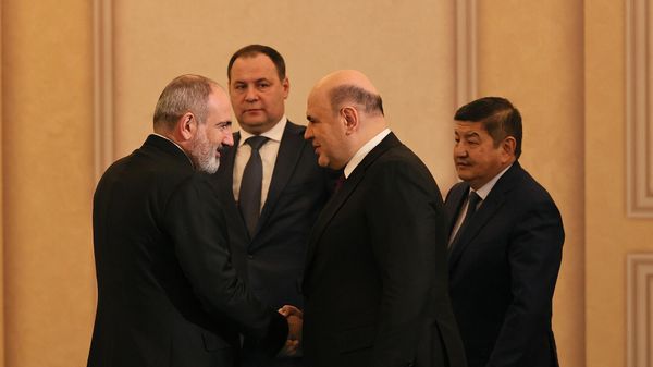 Премьер-министры Армении и России Никол Пашинян и Михаил Мишустин на закрытом заседании Евразийского межправительственного совета в городе Алматы (2 февраля 2023). Казахстан - Sputnik Армения