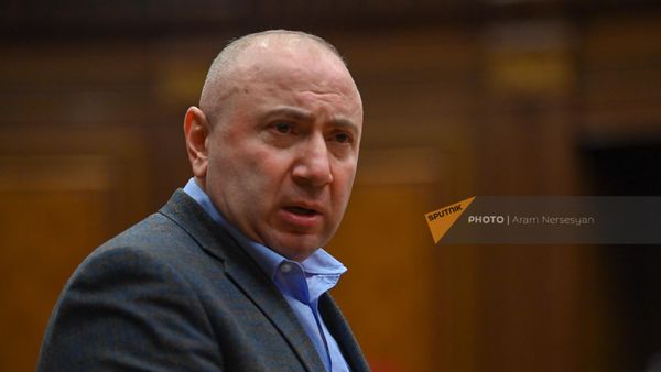 Парламентские слушания по представленному фракцией Армения проекту заявления НС “О закрытии Азербайджаном Лачинского коридора” (3 февраля 2023). Еревaн - Sputnik Армения