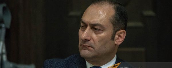 Министр юстиции Армении Артак Зейналян на заседании правительства (17 мая 2018). Еревaн Министр юстиции Армении Артак Зейналян на заседании правительства (17 мая 2018). Еревaн - Sputnik Армения
