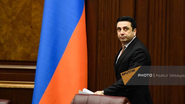Председатель НС Ален Симонян на очередном заседании НС Армении (7 февраля 2023). Ереван - Sputnik Армения