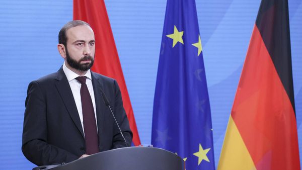 Արարատ Միրզոյան - Sputnik Արմենիա