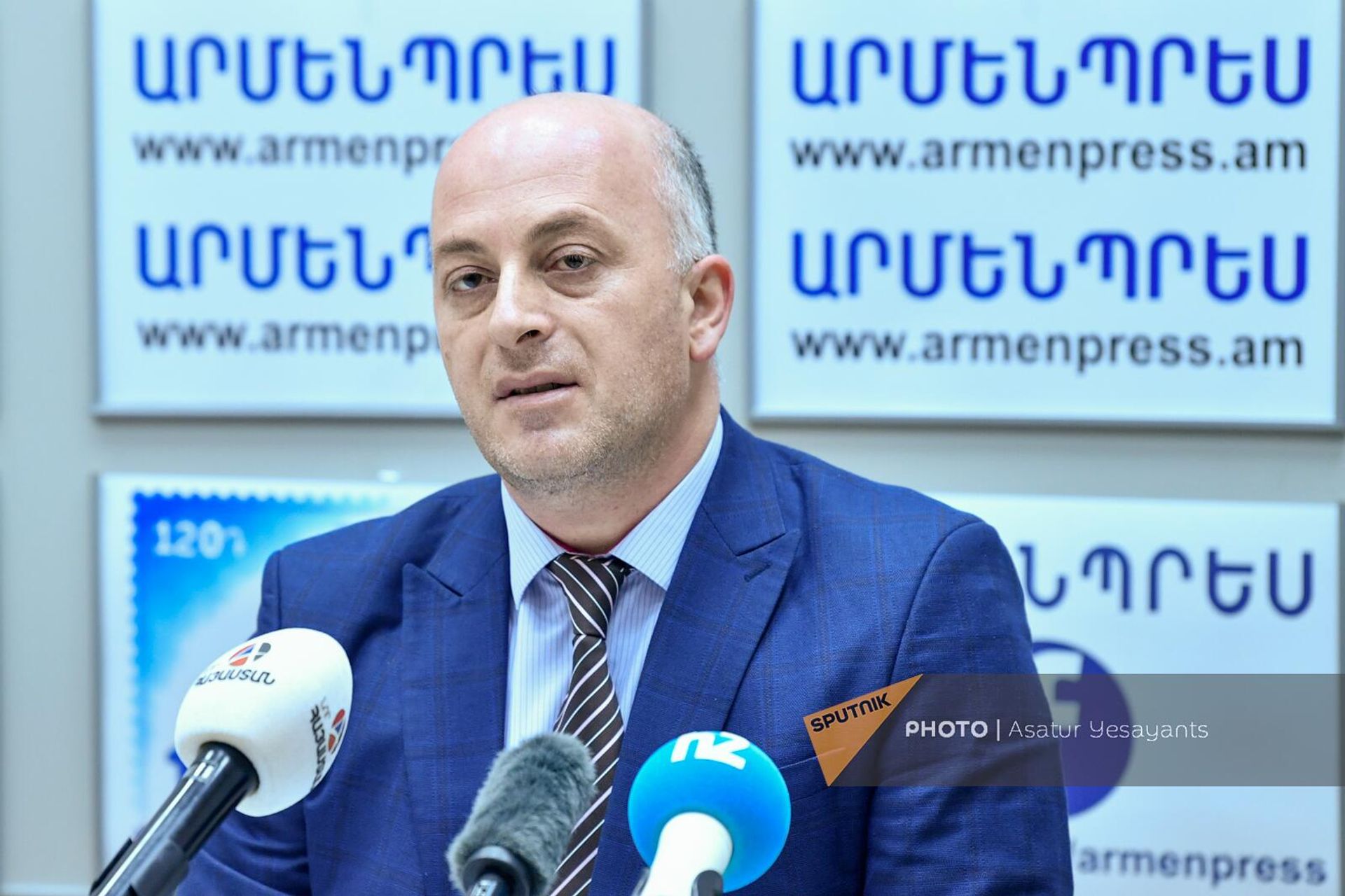 Начальник отдела разработки стратегии аппарата главного уполномоченного по делам Диаспоры Ованес Алексанян на пресс-конференции (13 февраля 2023). Еревaн - Sputnik Արմենիա, 1920, 13.02.2023