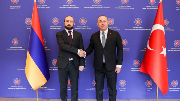 Արարատ Միրզոյանն ու Մևլյութ Չավուշօղլուն  - Sputnik Արմենիա