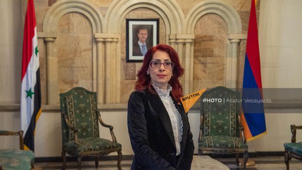 Чрезвычайный и полномочный посол Сирии в Армении Нора Арисян во время эксклюзивного интервью Sputnik Армения - Sputnik Армения