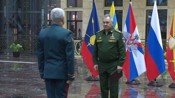 Шойгу вручил погоны высшим офицерам ВС РФ - Sputnik Армения