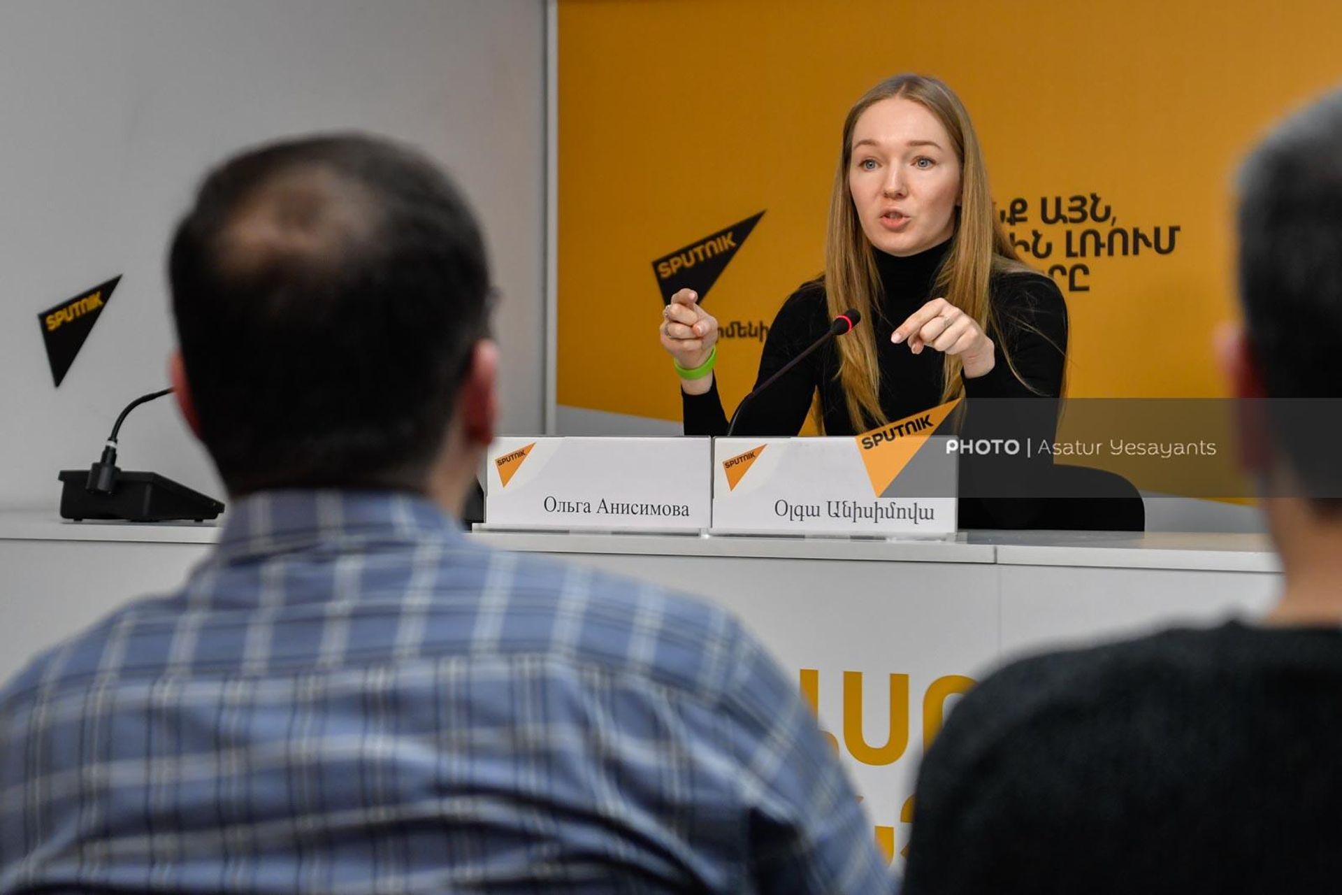 Ольга Анисимова в программе Sputnik Pro в мультимедийном пресс-центре Sputnik Armenia (21 февраля 2023). Еревaн - Sputnik Армения, 1920, 21.02.2023