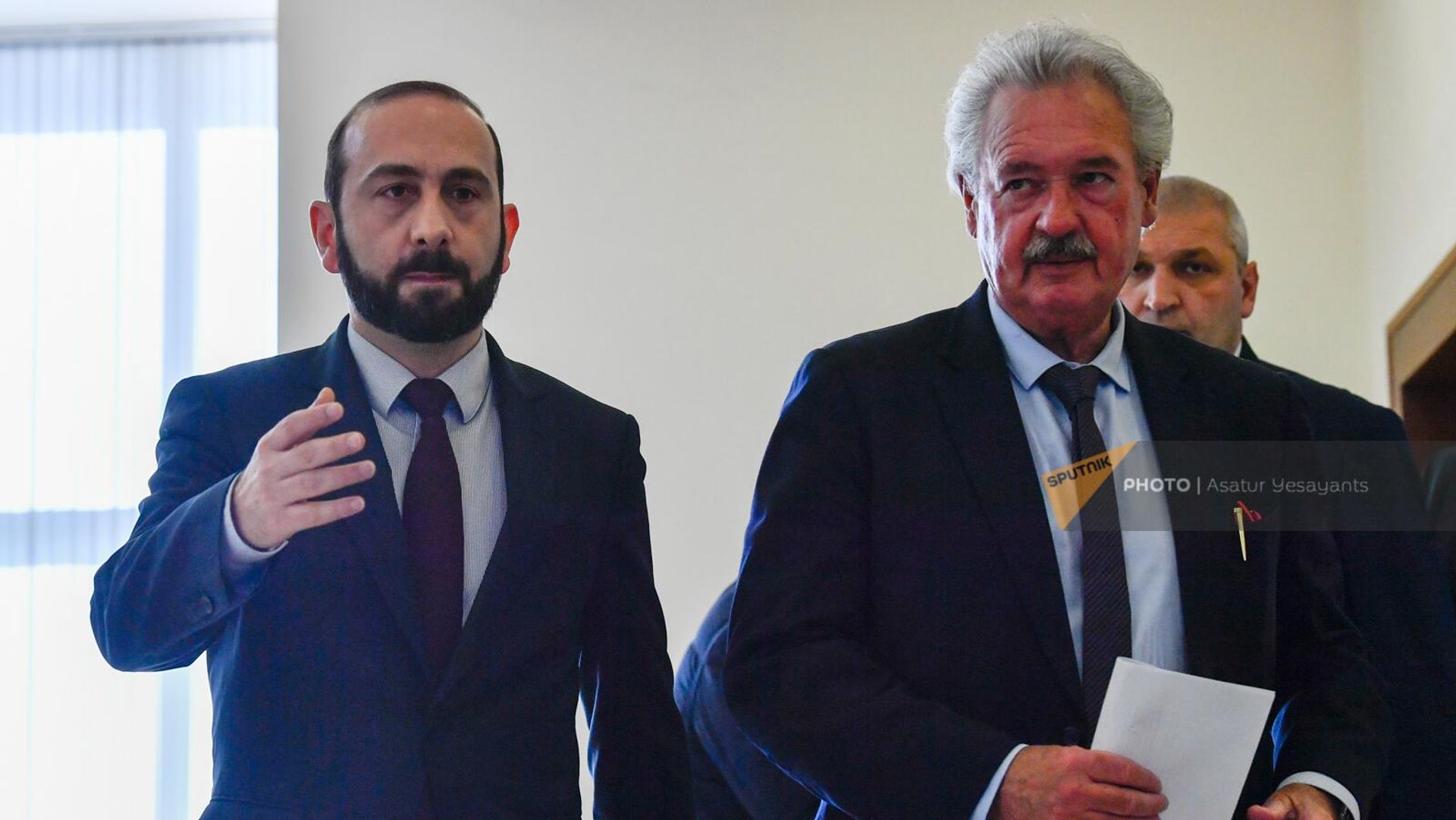 ՀՀ արտգործնախարար Արարատ Միրզոյանն ու Լյուքսեմբուրգի Մեծ Դքսության արտգործանախարար Ժան Ասելբորնը ՀՀ արտգործնախարար Արարատ Միրզոյանն ու Լյուքսեմբուրգի Մեծ Դքսության արտգործանախարար Ժան Ասելբորնը - Sputnik Արմենիա, 1920, 22.02.2023