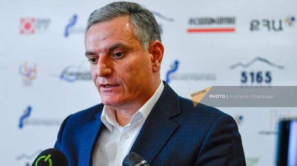 Артак Закарян в перерыве научно-практической конференции Императив международного признания Республики Арцах (24 февраля 2023). Еревaн - Sputnik Армения