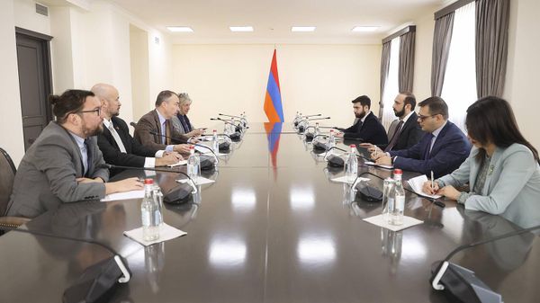 Արարատ Միրզոյանն ընդունել է Տոյվո Կլաարին - Sputnik Արմենիա