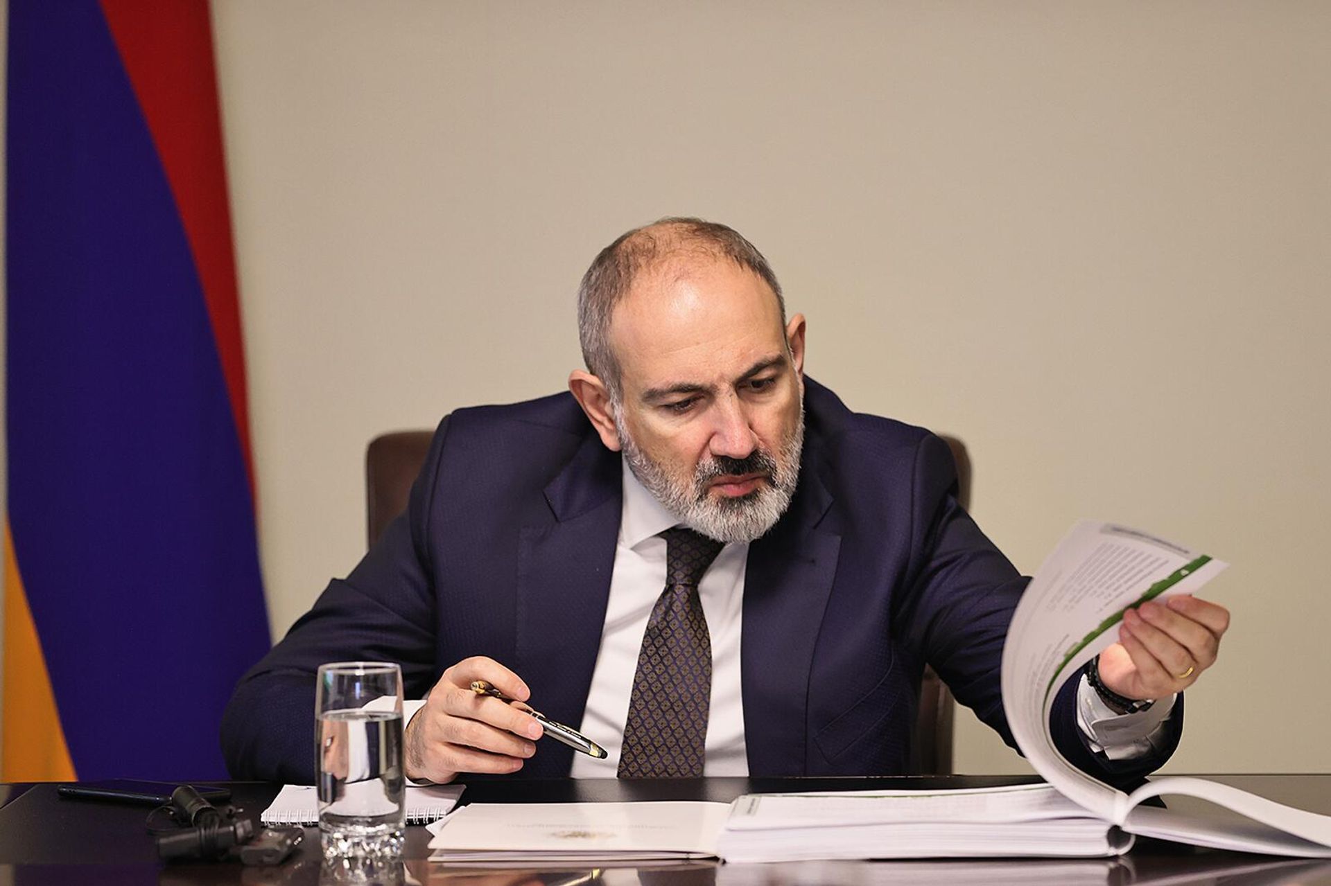 Премьер-министр Никол Пашинян посетил Комитет по градостроительству (27 февраля 2023). Еревaн - Sputnik Արմենիա, 1920, 27.02.2023