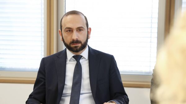 Министр иностранных дел Арарат Мирзоян встретился с генеральным директором Представительства ООН в Женеве Татьяной Валовой (28 февраля 2023). Женева - Sputnik Армения