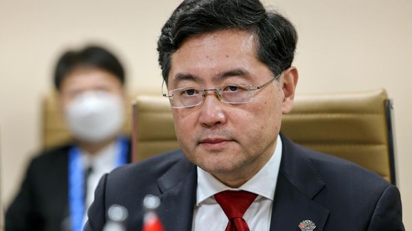 Министр иностранных дел Китая Цинь Ган на первой личной с российским коллегой встрече на полях совещания глав МИД стран - участниц G20 (2 марта 2023). Нью-Дели - Sputnik Армения