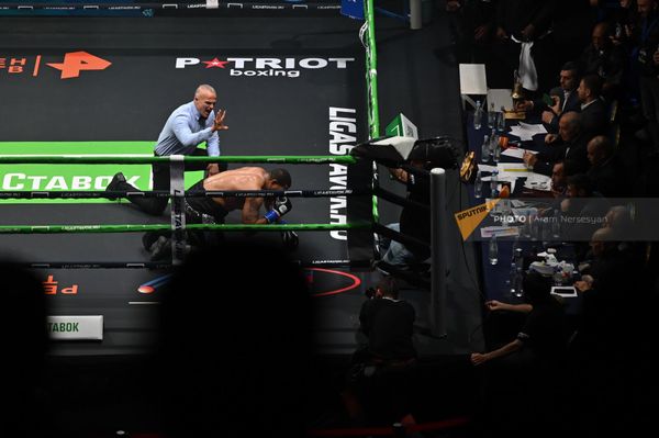 Поединок за титул интерконтинентального чемпиона мира по версии WBA в весовой категории больше 90,7кг между боксерами Майком Балогуном (США) и Муратом Гассиевым (Россия) в спортивно-концертном комплексе им.К.Демирчяна (4 марта 2023). Еревaн - Sputnik Армения