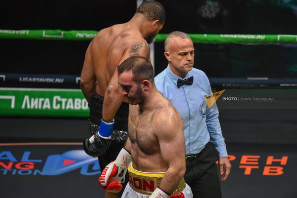 Поединок за титул интерконтинентального чемпиона мира по версии WBA в весовой категории больше 90,7кг между боксерами Майком Балогуном (США) и Муратом Гассиевым (Россия) в спортивно-концертном комплексе им.К.Демирчяна (4 марта 2023). Еревaн - Sputnik Армения