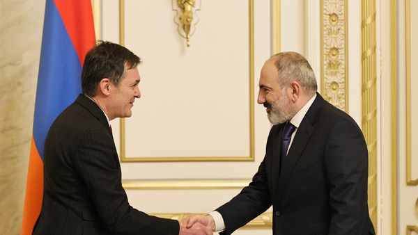 Премьер-министр Никол Пашинян принял французского сопредседателя Минской группы ОБСЕ Бриса Рокфо (6 марта 223). Еревaн - Sputnik Армения