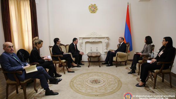 Գրիգորյանը Ռոքֆոյին է ներկայացրել Ադրբեջանի ԶՈւ–ի ահաբեկչական հարձակումն Արցախում - Sputnik Արմենիա