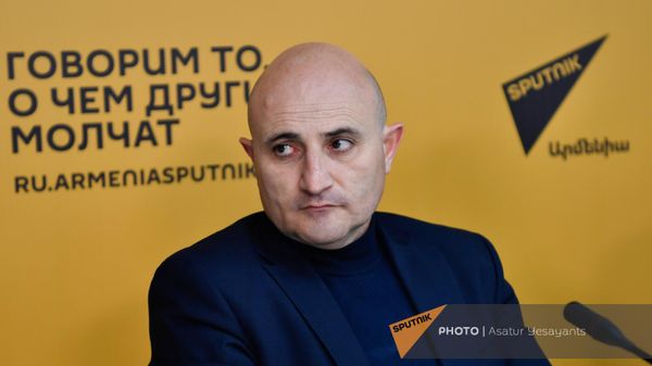 Մեխակ Ապրեսյան - Sputnik Արմենիա