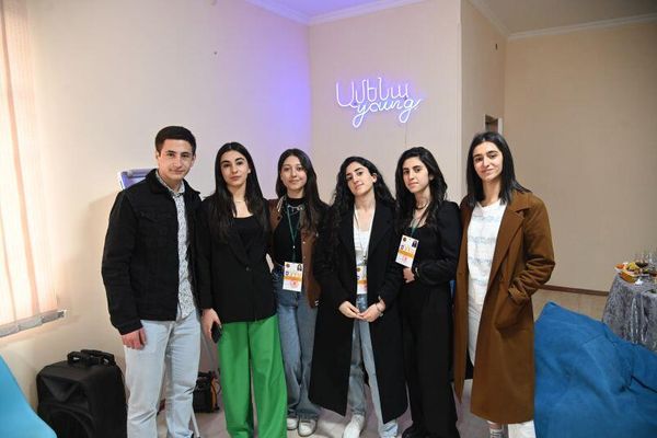 Մեծամորում Վազգեն Սարգսյանի անվան երիտասարդական կենտրոն է բացվել - Sputnik Արմենիա