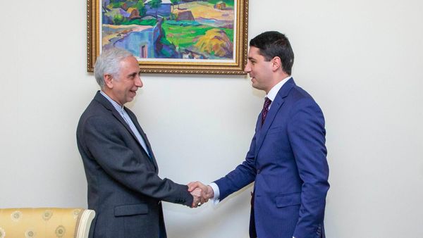 Արգիշտի Քյարամյանն ընդունել է Իրանի դեսպանին - Sputnik Արմենիա
