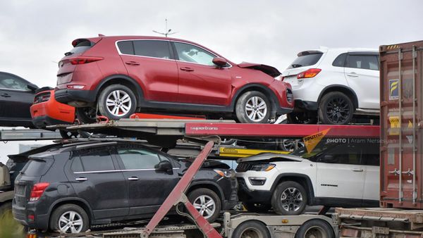 Вереница транспортных средств на подступах к автомобильной таможне в Гюмри - Sputnik Армения