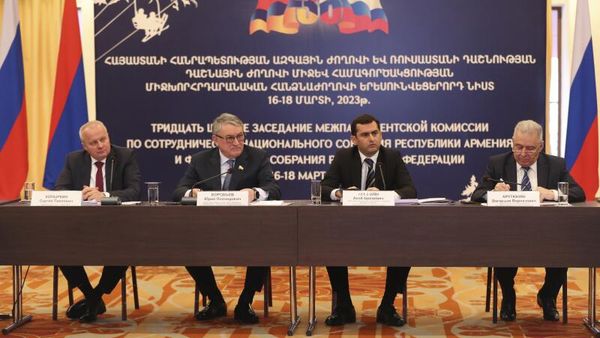 36-е заседание межпарламентской комиссии по сотрудничеству между Национальным Собранием Армении и Федеральным Собранием России (17 марта 2023). Цахкадзор - Sputnik Армения