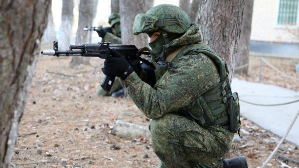 Подразделение спецназа военной базы ЮВО в Армении провели плановую тренировку с практическими действиями по противодействию диверсионным группам - Sputnik Армения