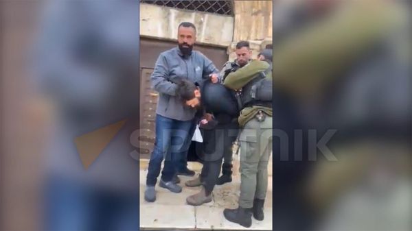 Сотрудники храма нейтрализовали злоумышленника, пытавшегося повредить имущество церкви - Sputnik Армения