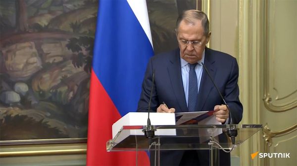 Министр иностранных дел России Сергей Лавров на совместной пресс-конференция с армянским коллегой по итогам встречи (20 марта 2023). Москвa Министр иностранных дел России Сергей Лавров на совместной пресс-конференция с армянским коллегой по итогам встречи (20 марта 2023). Москвa - Sputnik Армения