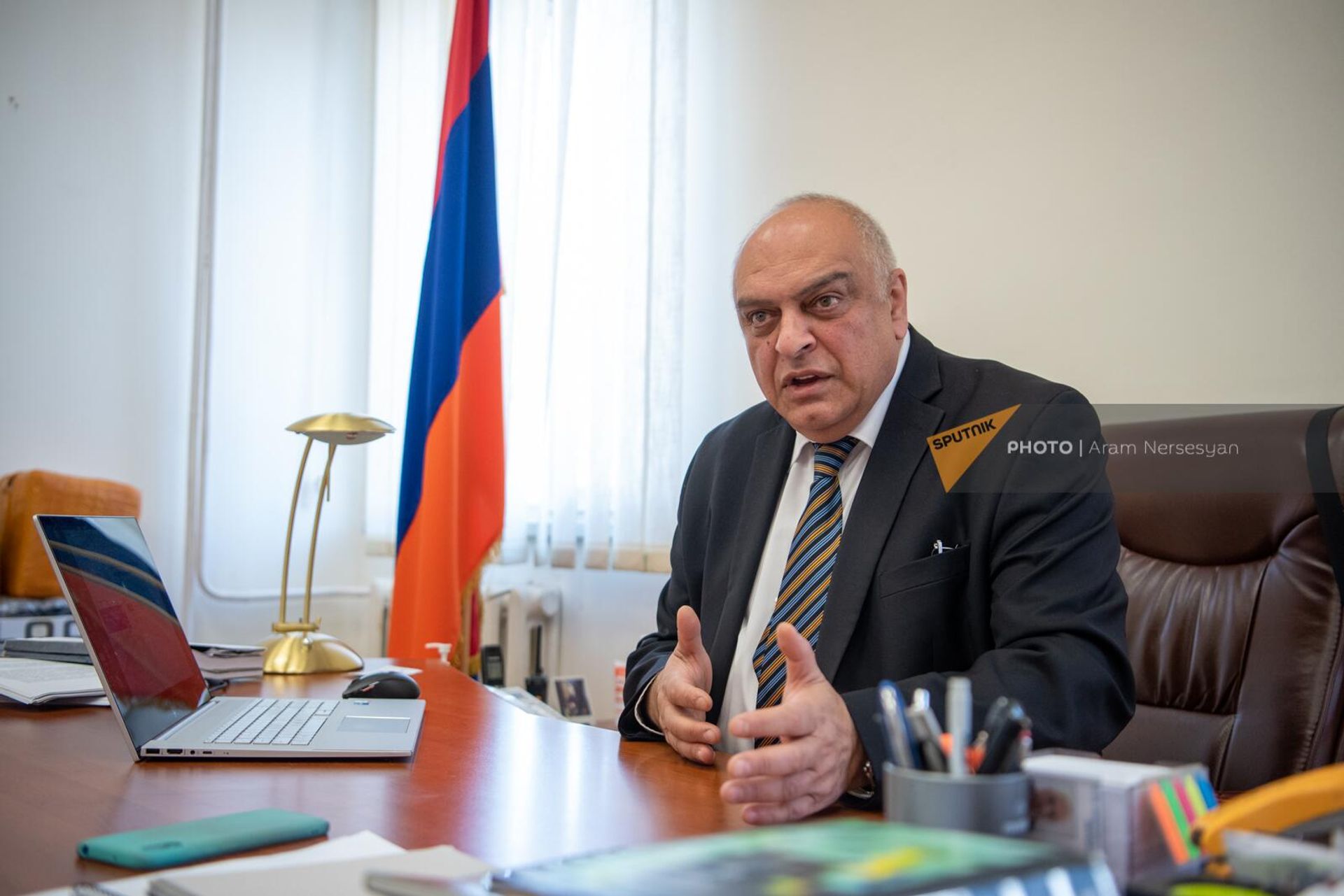 Директор Национального центра охраны психического здоровья Сергей Хачатрян - Sputnik Армения, 1920, 24.03.2023