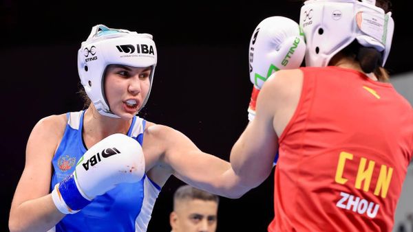 Полуфинальный поединок чемпионата мира в весовой категории до 70 кг между Анастасией Демурчян и Пань Чжоу (23 марта 2023). Нью-Дели - Sputnik Армения