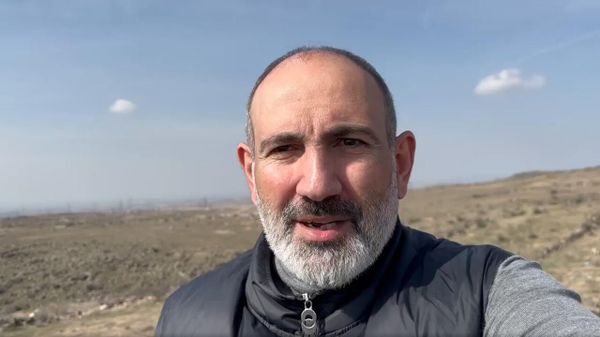 Премьер-министр Никол Пашинян посетил территорию будущего академгородка - Sputnik Армения