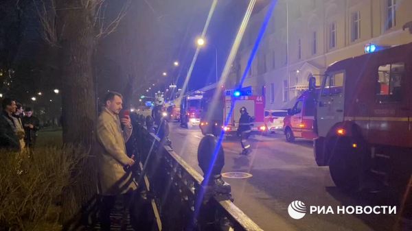  Видео РИА Новости. Задымление в здании в центре Москвы - Sputnik Армения